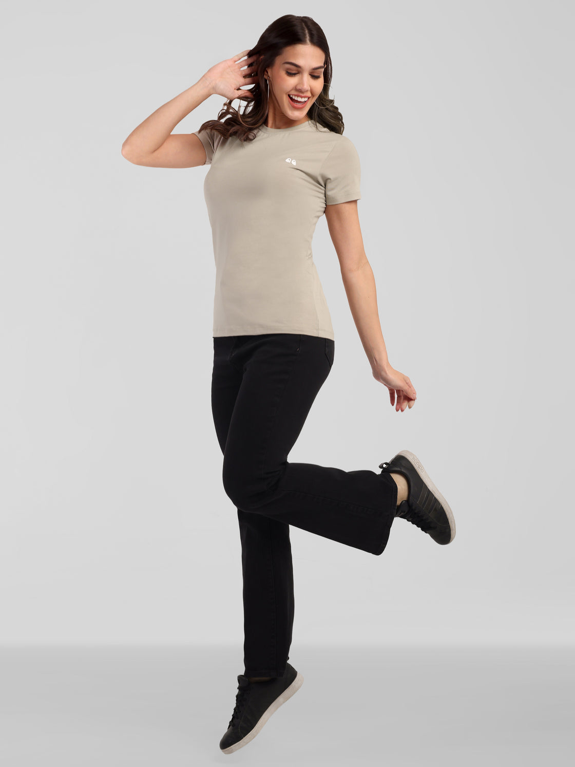 Woman Cement Gray Anti-Stain Cotton Round-Neck T-Shirt