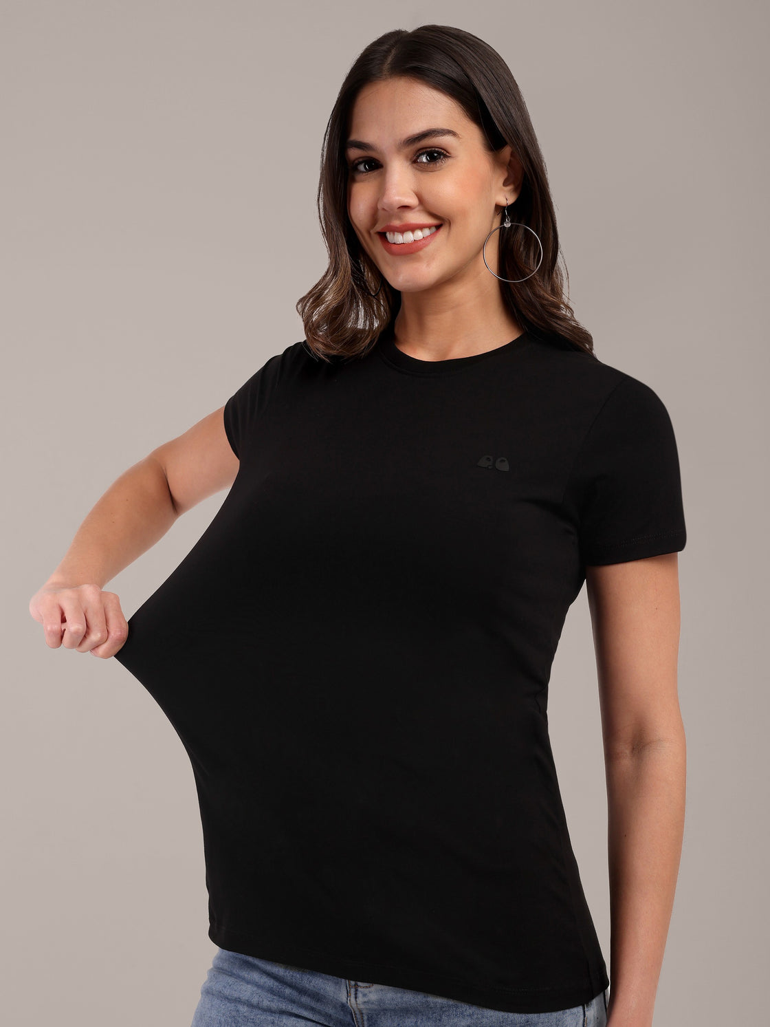 Woman Black Anti-Stain Cotton Round-Neck T-Shirt