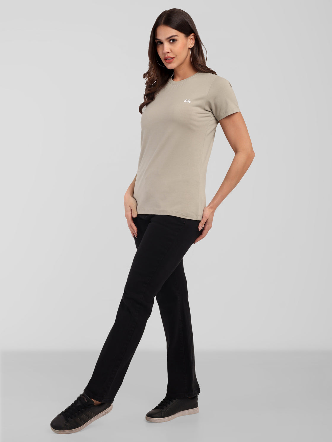 Woman Cement Gray Anti-Stain Cotton Round-Neck T-Shirt