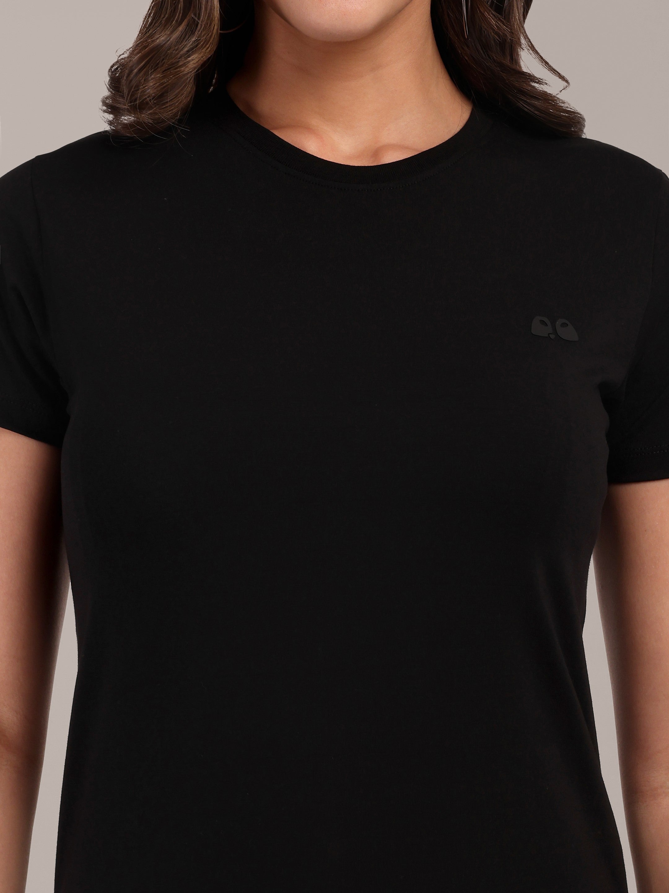 Woman Black Anti-Stain Cotton Round-Neck T-Shirt
