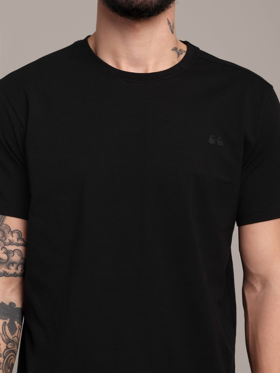Men Black Anti-Stain Cotton Round Neck T-Shirt
