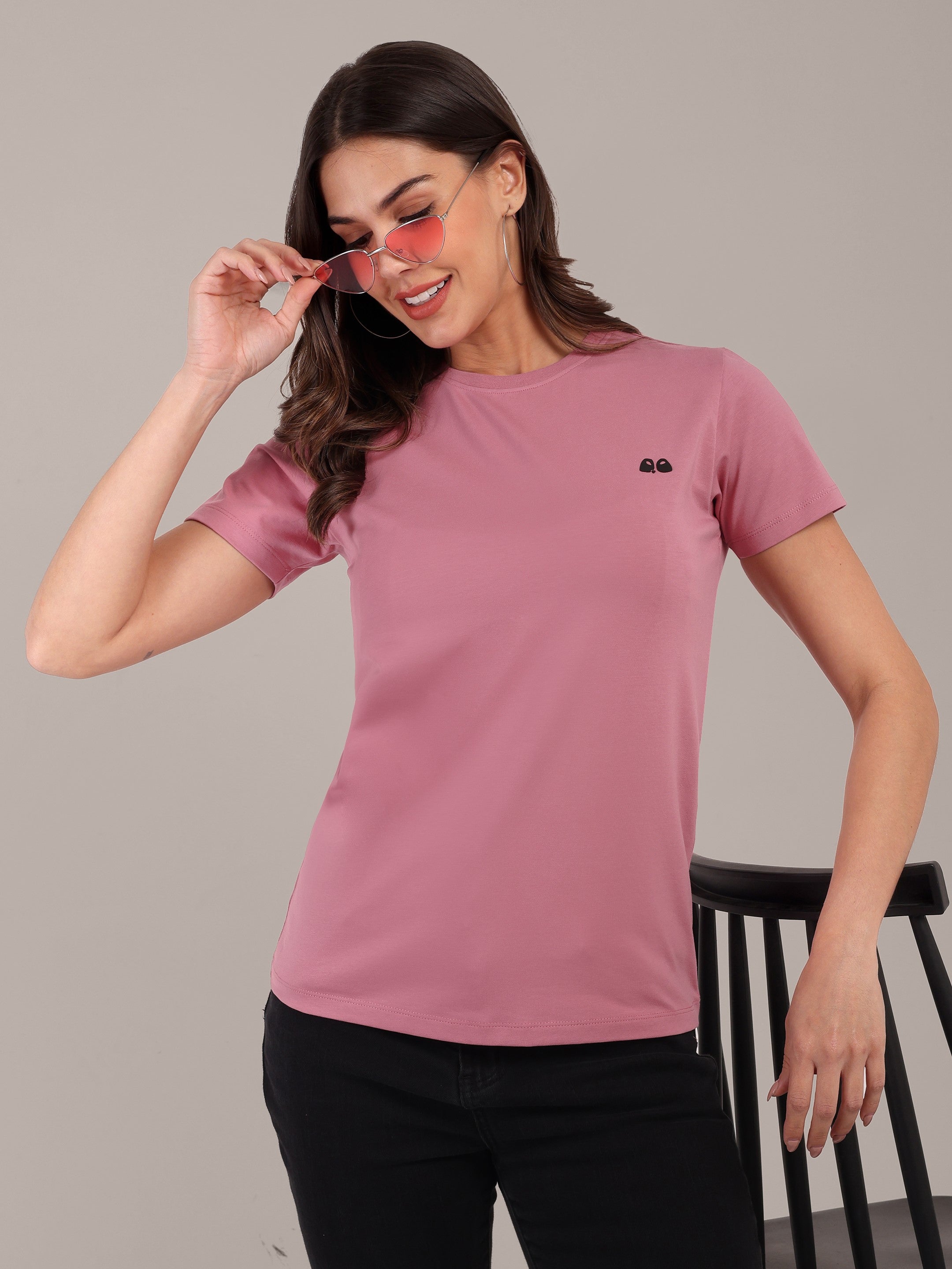 Woman Rose Anti-Stain Cotton Round-Neck T-Shirt
